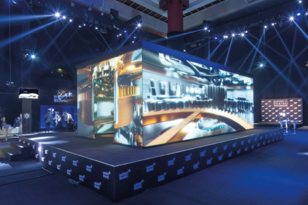 360° Projection Screens (Outside) 360° Projection Screens (Outside)