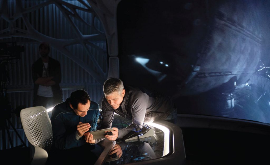 film set tensioned projection screen